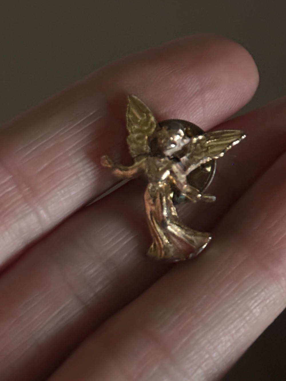 Vintage Gold Guardian Angel Pin Brooch - Women's Jewelry
